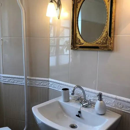Apartamento Feudales Apartement